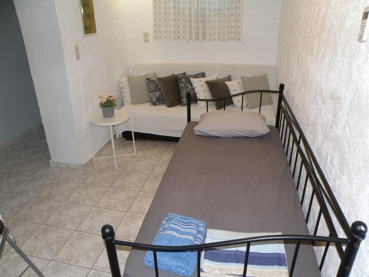 Talos Apartments And Studios Heraklion Exteriör bild