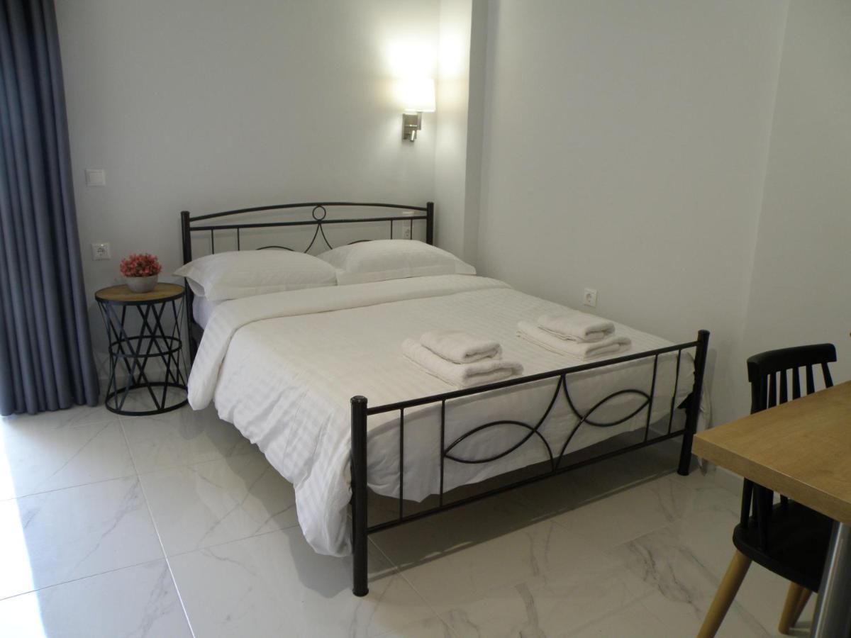 Talos Apartments And Studios Heraklion Exteriör bild
