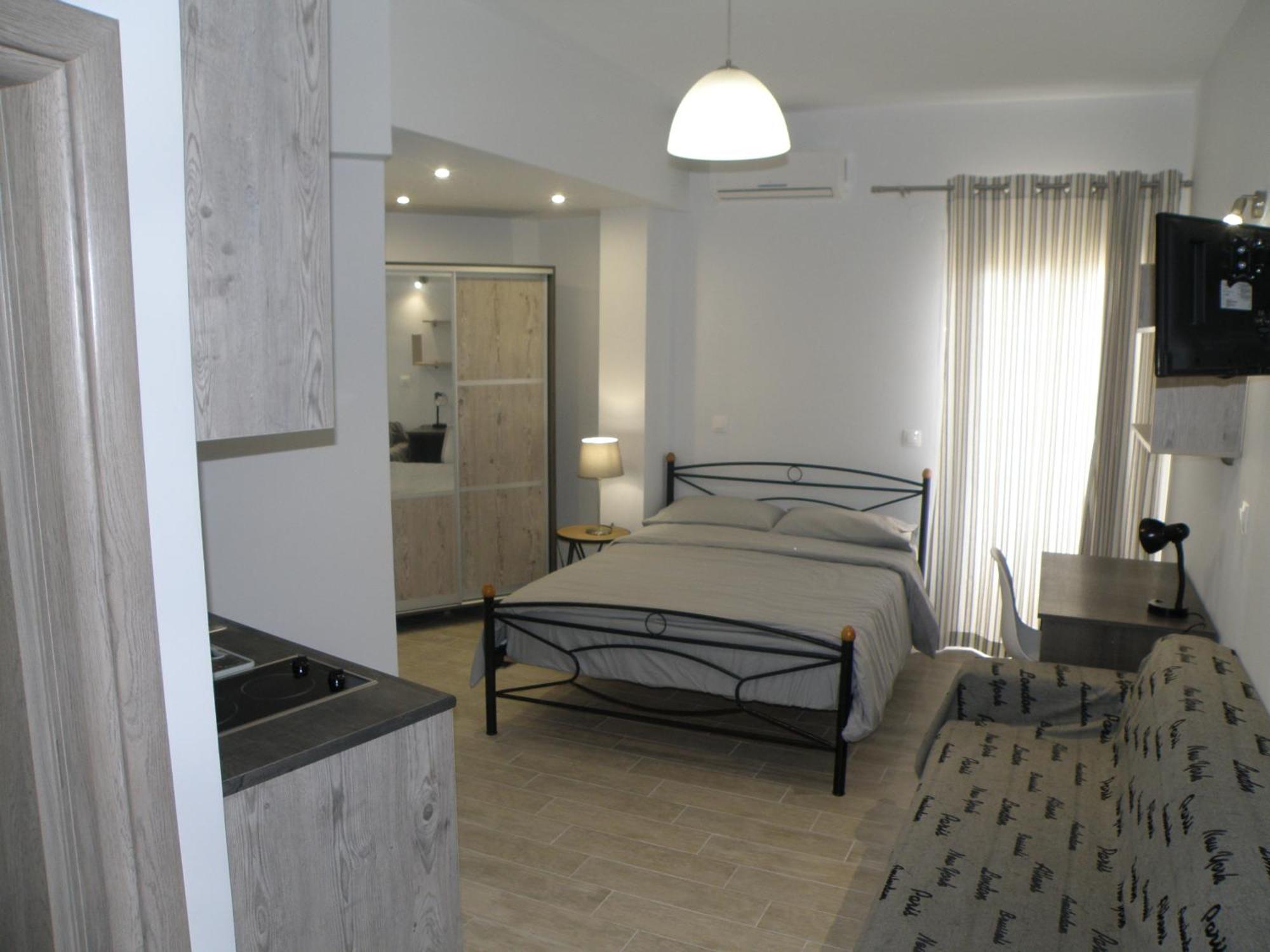 Talos Apartments And Studios Heraklion Exteriör bild
