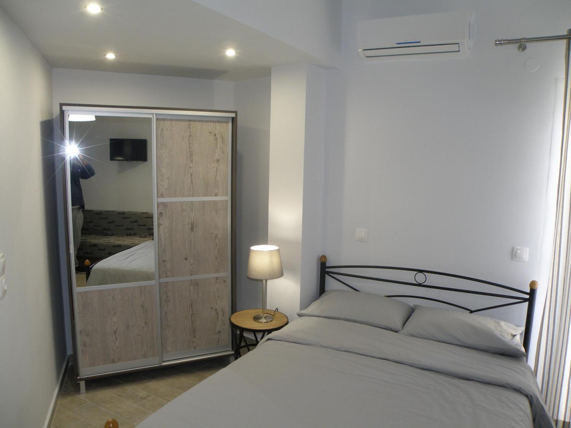 Talos Apartments And Studios Heraklion Exteriör bild